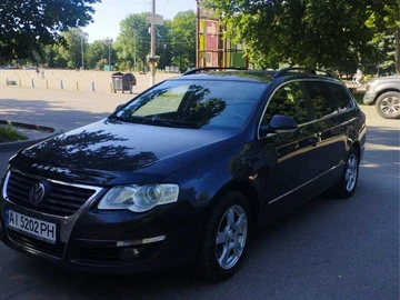 Авто Volkswagen Passat Variant 2010 № 8820363