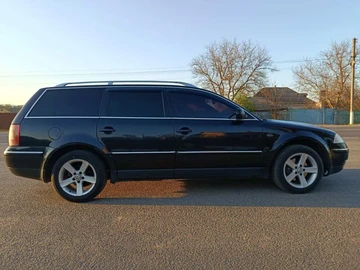 Авто Volkswagen Passat Hatchback 2003 № 8820418