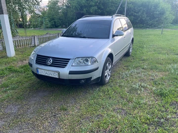 Авто Volkswagen Passat Variant 2004 № 8820532