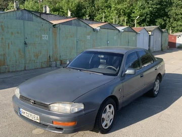 Авто Toyota Camry 1995 № 8820572