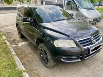 Авто Volkswagen Touareg 2005 № 8820649