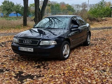 Авто Audi A4 1996 № 8820870