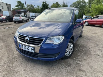 Авто Volkswagen Touran 2009 № 8820879