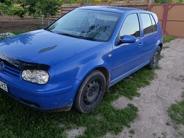 Авто Volkswagen Golf 1999 № 8820907