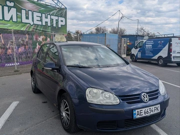 Авто Volkswagen Golf 2005 № 8820913