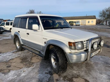 Авто Mitsubishi Pajero 1993 № 8820990