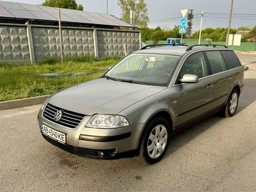 Авто Volkswagen Passat Variant 2003 № 8821010