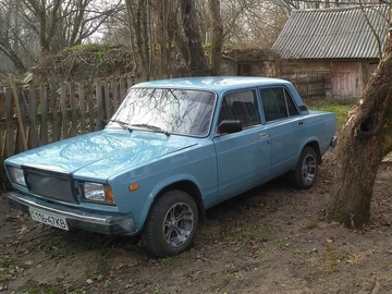 Авто ВАЗ 2107 1990 № 8821128