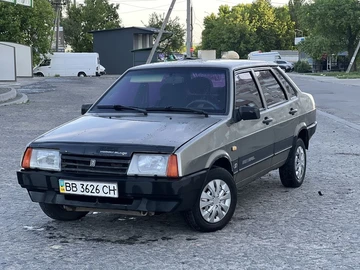 Авто ВАЗ 21099 1999 № 8821156