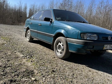 Авто Volkswagen Passat Sedan 1991 № 8821277