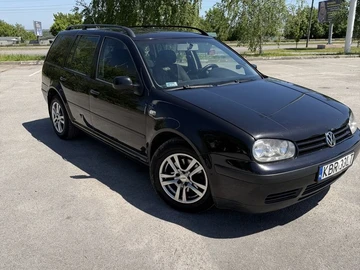 Авто Volkswagen Golf 2003 № 8821287