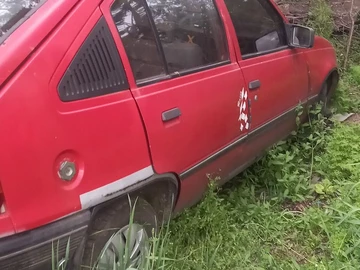 Авто Opel Kadett 1987 № 8821308