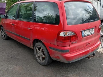 Авто Ford Galaxy 2004 № 8821574