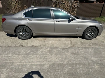 Авто BMW 7 Серия 2011 № 8821594