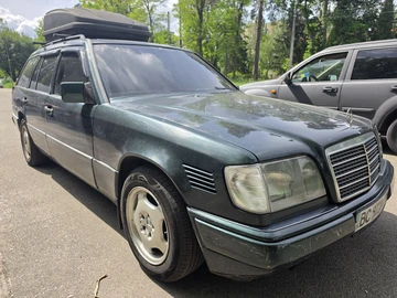 Авто Mercedes E Серия 1985 № 8821873