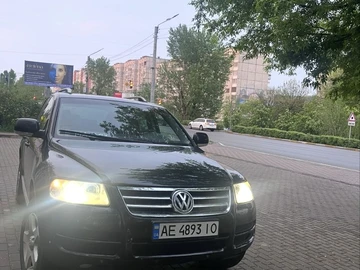 Авто Volkswagen Touareg 2005 № 8821878