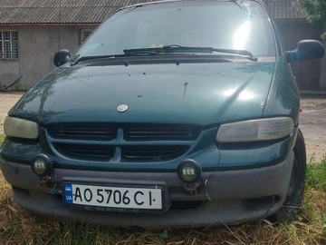 Авто Chrysler Voyager 1999 № 8822027