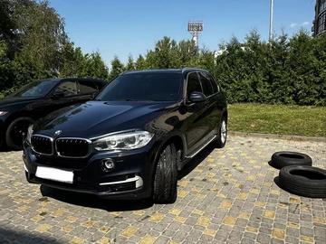 Авто BMW X5 2014 № 8822082
