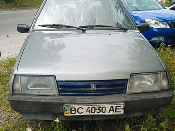 Авто ВАЗ 2109 1993 № 8822140