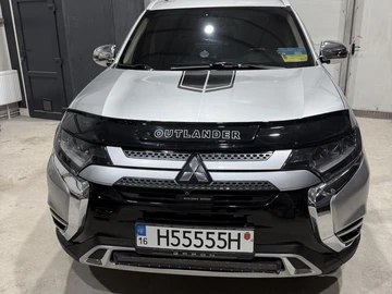 Авто Mitsubishi Outlander 2018 № 8822185