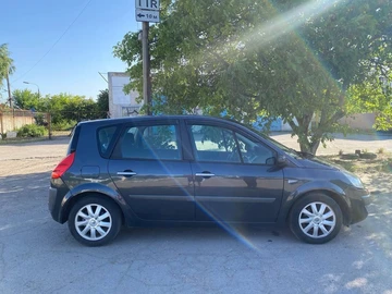 Авто Renault Scenic Ii 2008 № 8822314