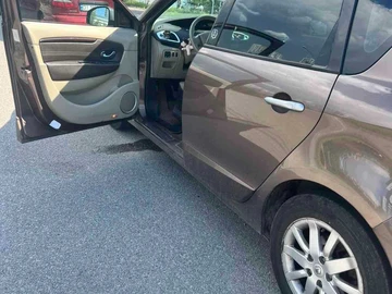 Авто Renault Scenic Iii 2010 № 8822334