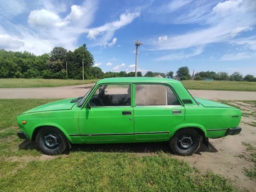 Авто ВАЗ 2105 1984 № 8822359