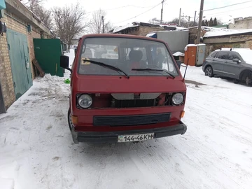 Авто Volkswagen Transporter 1973 № 8822360