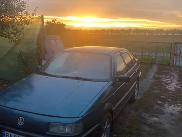 Авто Volkswagen Passat Sedan 1988 № 8822397