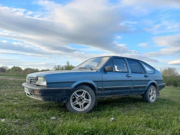 Авто Volkswagen Passat Variant 1985 № 8822698