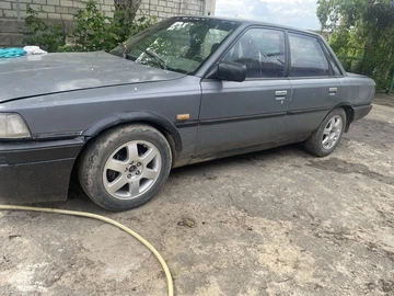 Авто Toyota Camry 1989 № 8822911