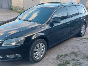 Авто Volkswagen Passat Hatchback 2012 № 8822955
