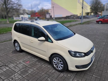 Авто Volkswagen Touran 2011 № 8822969
