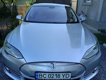 Авто Tesla Model S 2013 № 8823304