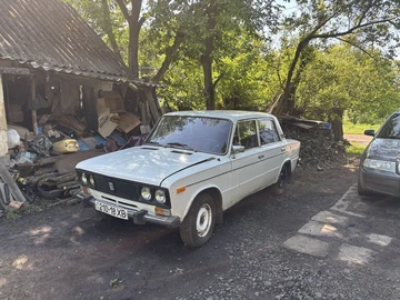 Авто ВАЗ 2107 1990 № 8823497