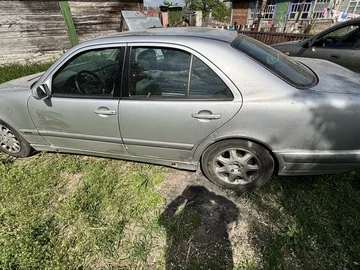 Авто Mercedes 200 1999 № 8823612