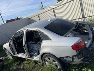 Авто Audi A4 2013 № 8823623