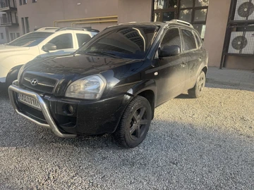 Авто Hyundai Tucson 2004 № 8823632