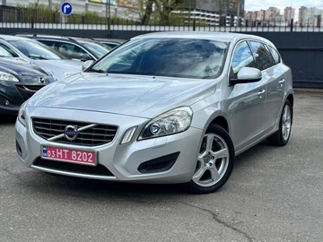 Авто Volvo V60 2011 № 8824048