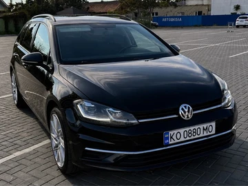 Авто Volkswagen Golf 2020 № 8824183