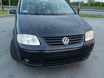 Авто Volkswagen Touran 2004 № 8824282