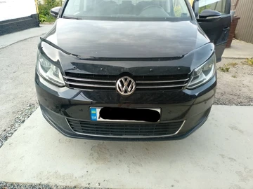Авто Volkswagen Touran 2011 № 8824309