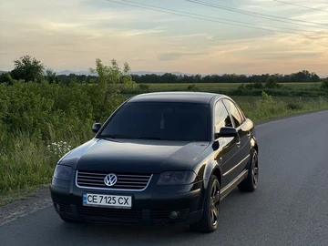 Авто Volkswagen Passat Sedan 2003 № 8824316