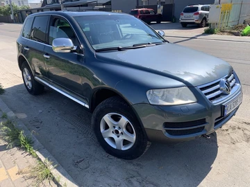 Авто Volkswagen Touareg 2004 № 8824509