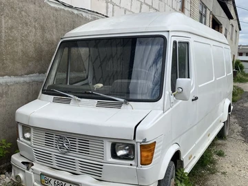 Авто Mercedes Mb 1989 № 8824515