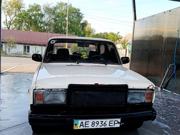 Авто ВАЗ 2107 1988 № 8824547