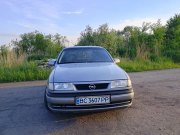Авто Opel Vectra 1993 № 8824849