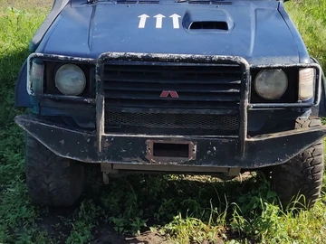Авто Mitsubishi Pajero 1989 № 8825010