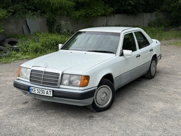 Авто Mercedes 240 1990 № 8825369