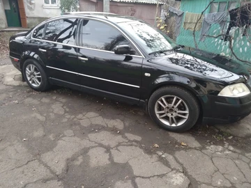 Авто Volkswagen Passat Sedan 2003 № 8825372